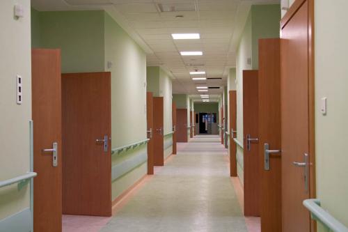 w2-dzrzwi-szpital (1)