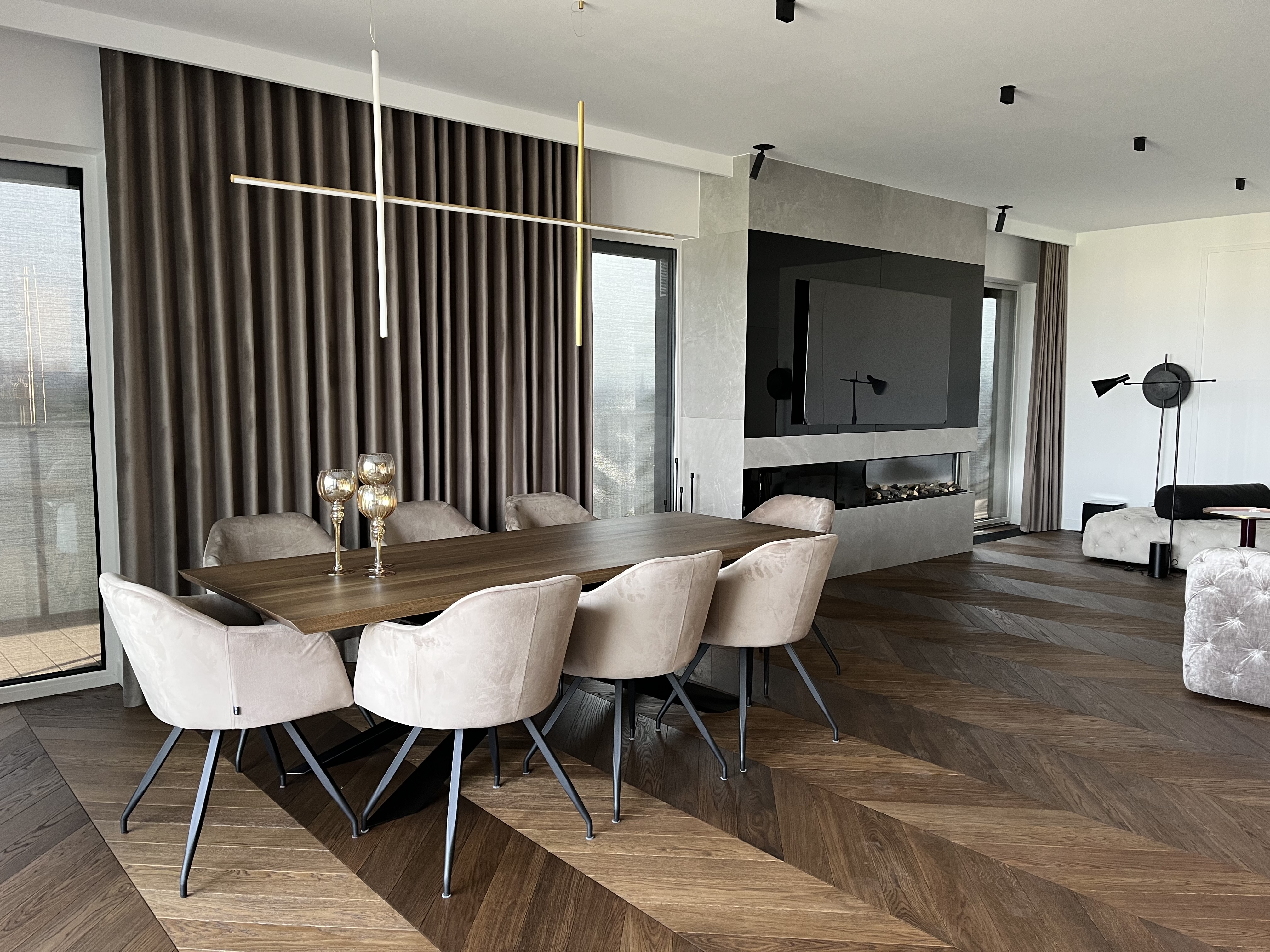 Apartament 13. Piętro